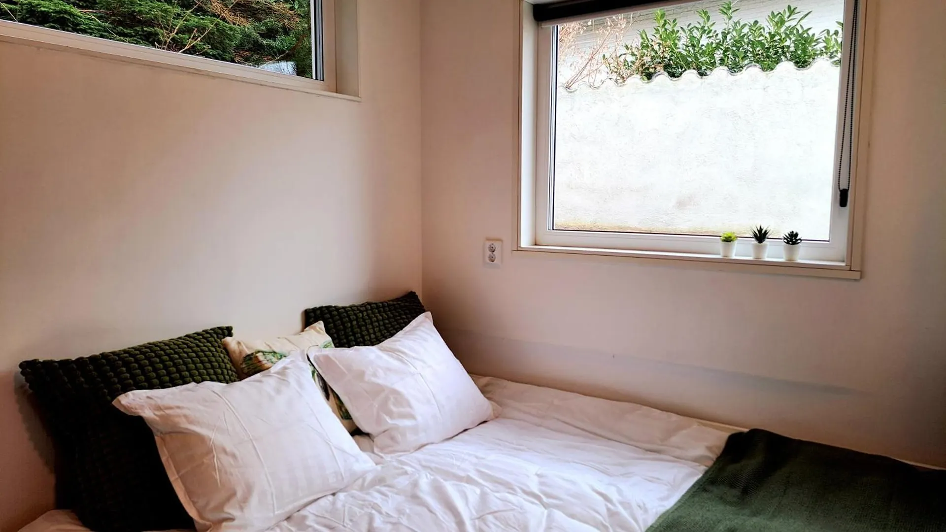 Tg Oasis Oergryte Stugor & Rum Gothenburg Apartment